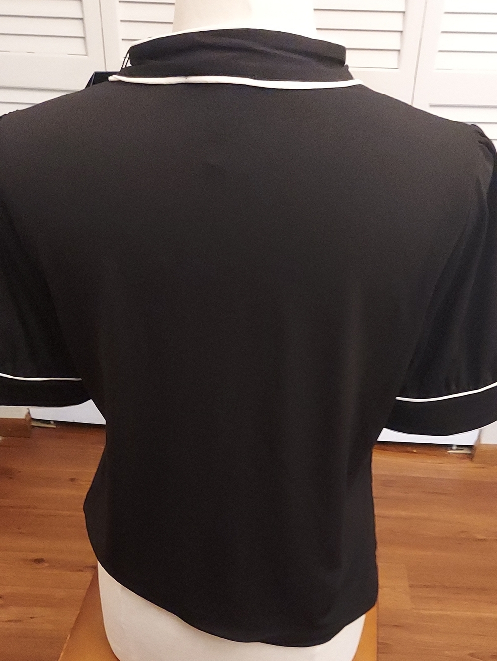 Black Tie-Neck Puff Sleeve Top NWT - Picture 6 of 8